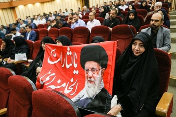 آیین بزرگداشت امام شهید ایران و شهدای خانواده رهبر در دانشگاه علوم پزشکی شهید بهشتی برگزار شد