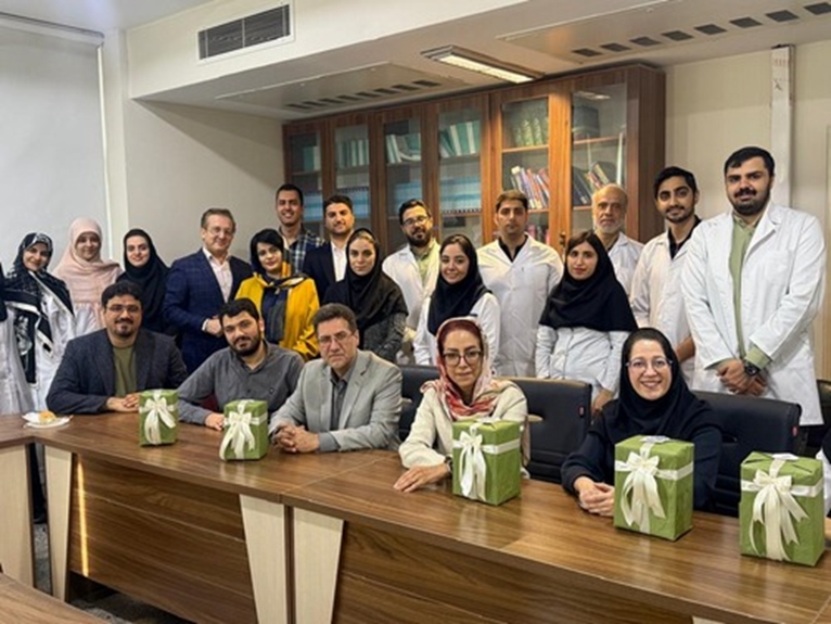 بزرگداشت روز جهانی رادیولوژی در بیمارستان آیت الله طالقانی 